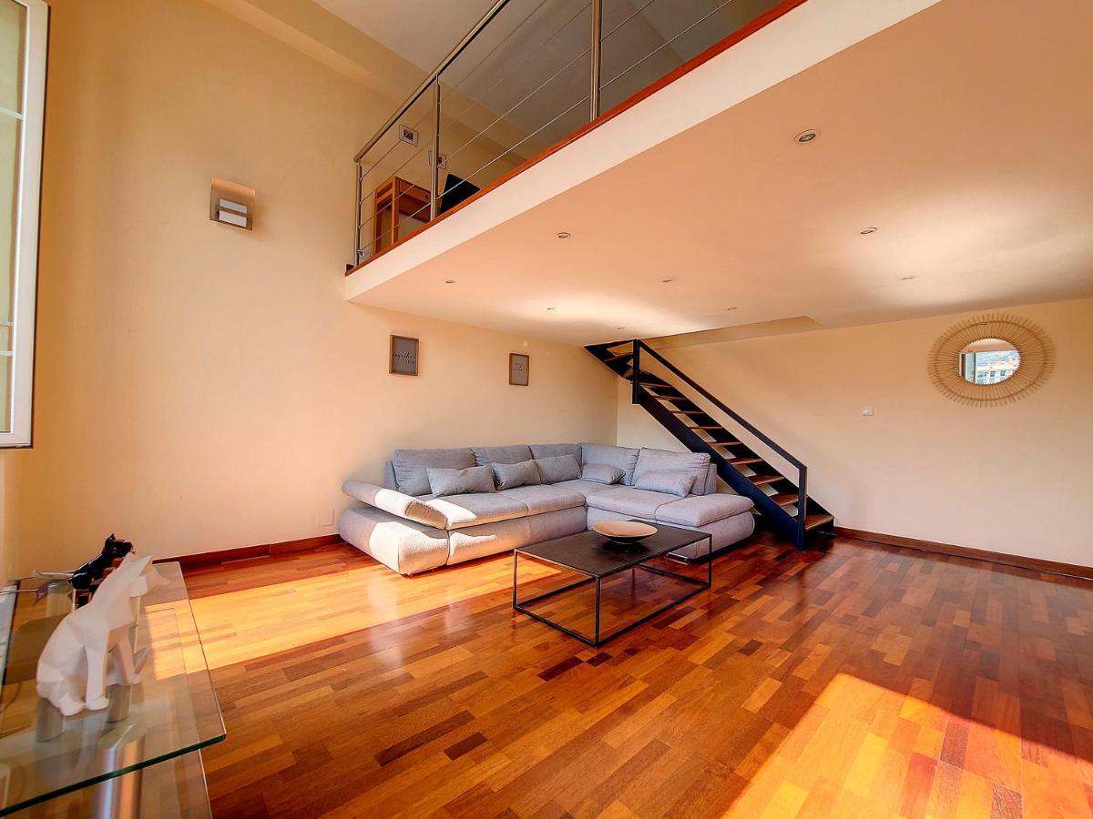 Loft Sur Le Port De Appartamento Nizza